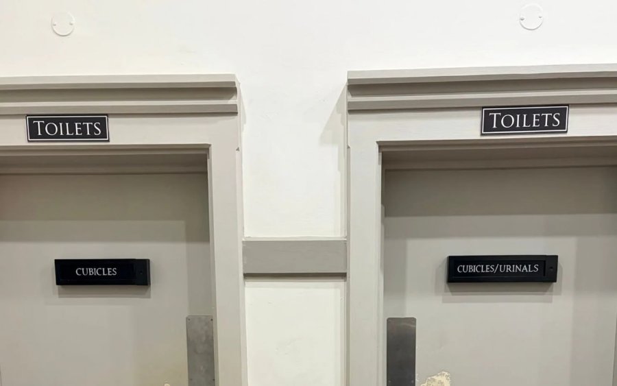 TOILETS CUBICLES TOILETS CUBICLES/URINALS